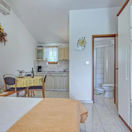House Tiny House * Banjole