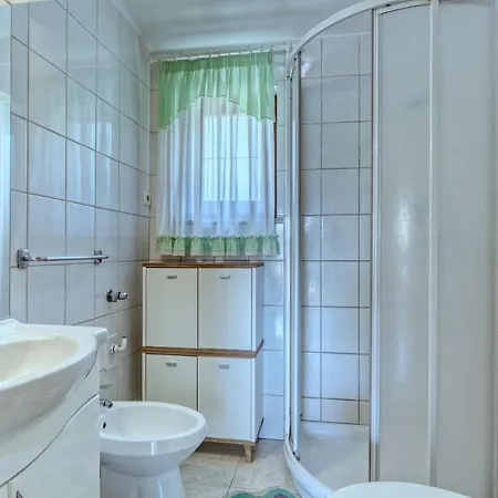 House Tiny House